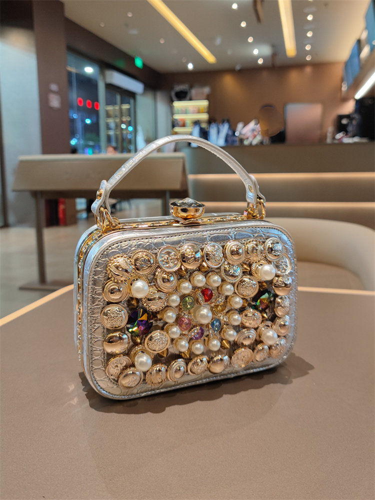Fashion Rhinestone Beaded Box Clutch Bag with Chain Strap, Silver Leather