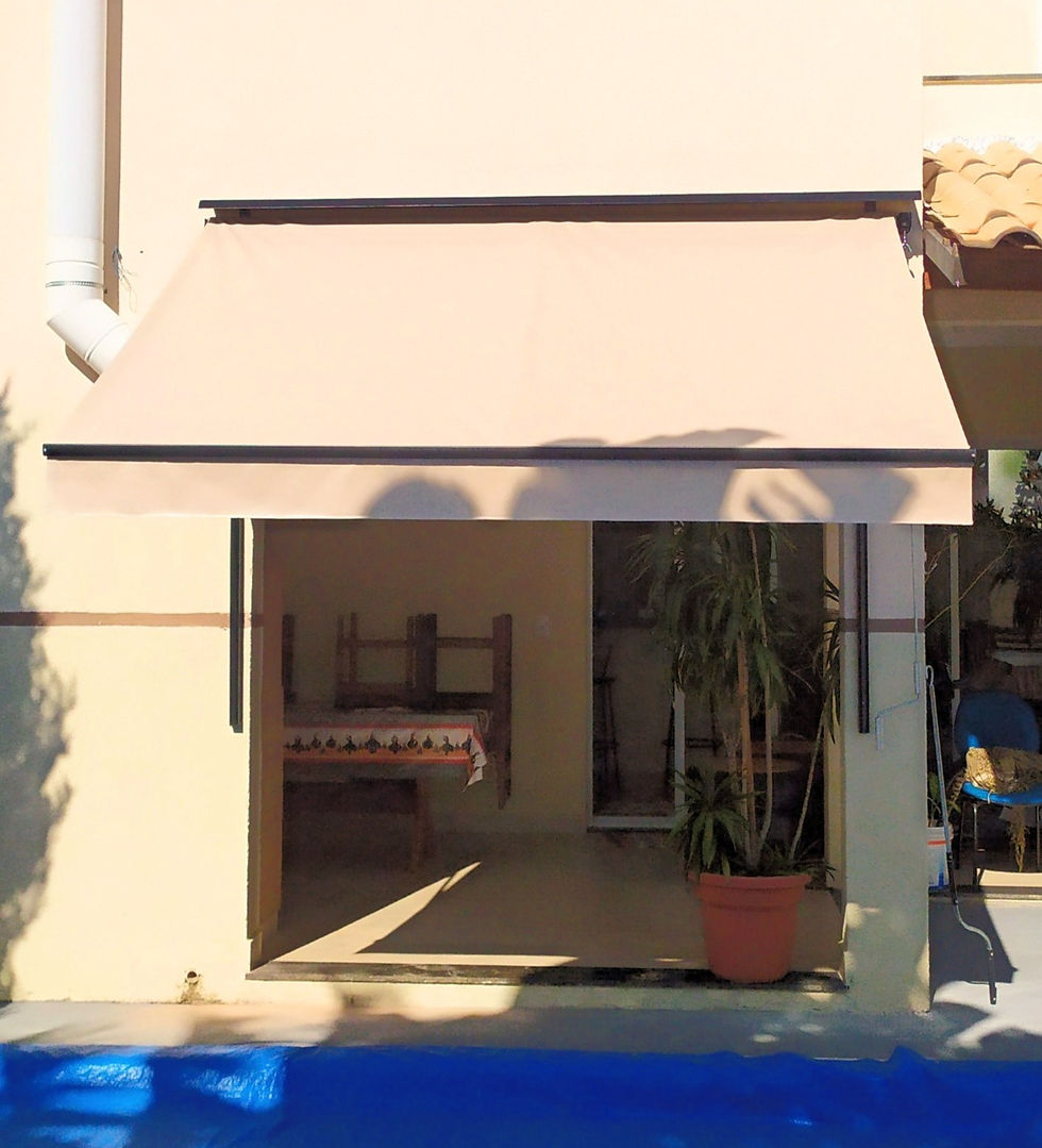 TOLDO RETRÁTIL