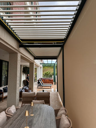 PERGOLA BIO CLIMATIKA - BOA VISTA BEACH