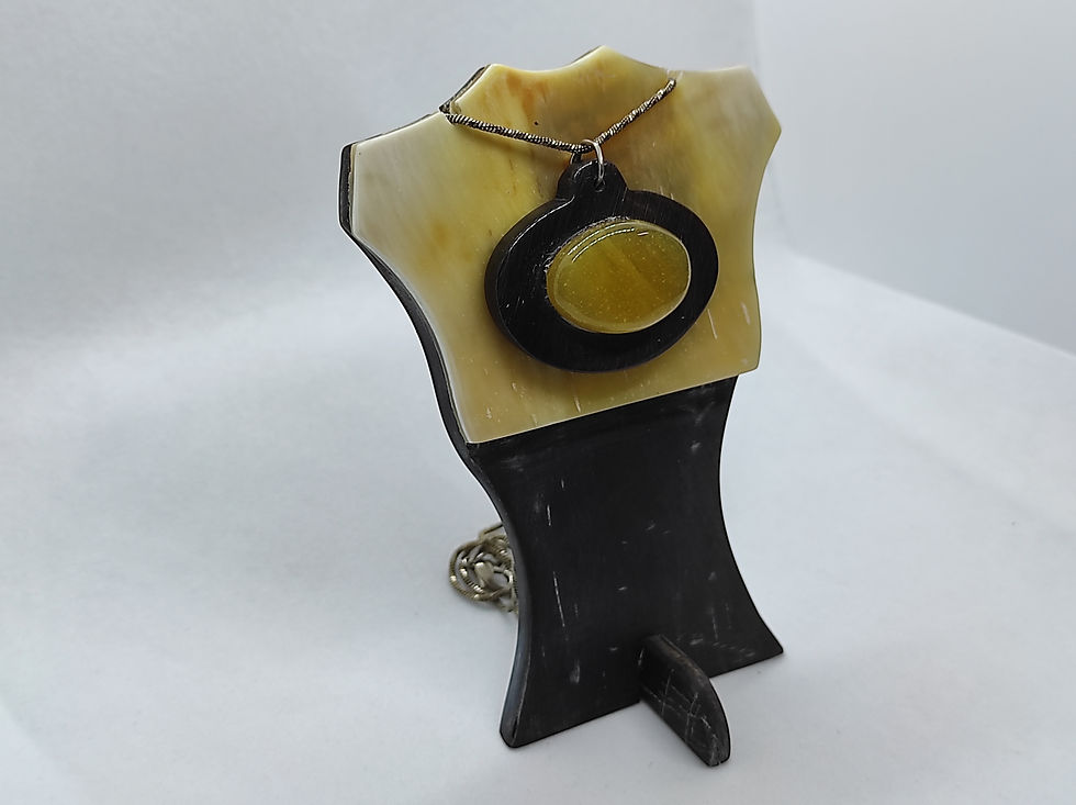 Küçük resim: Manda boynuzu ve kehribar bayan kolye 3