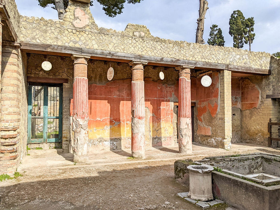 herculaneum-ruins-better-than-pompeii-FEATURED.jpg