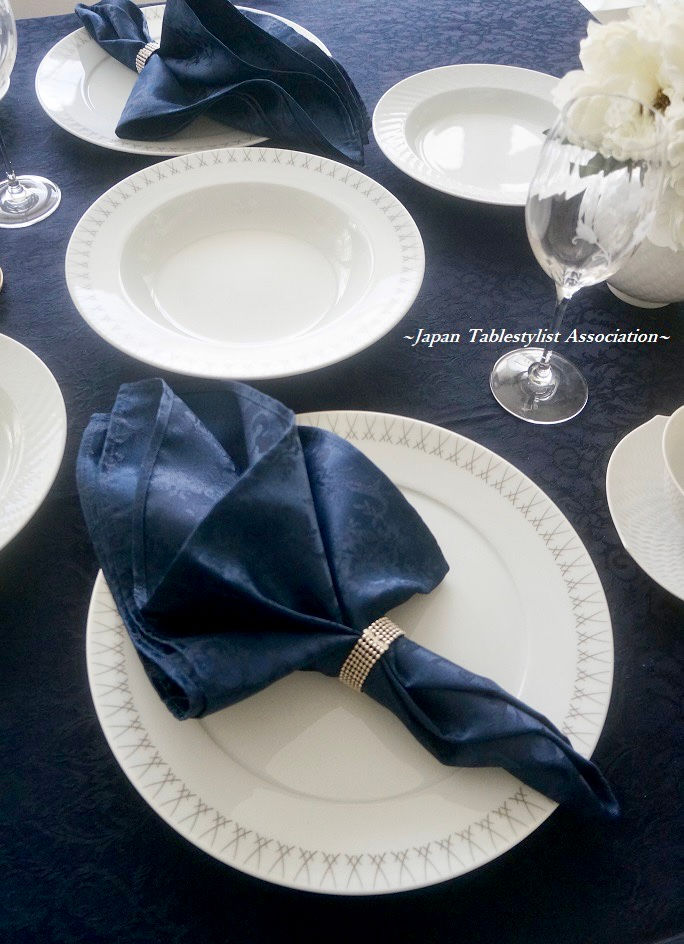 サムネイル： 【マイセンの超レア食器】貴重なSword×波の戯れ41♡特注のテーブルコーディネート