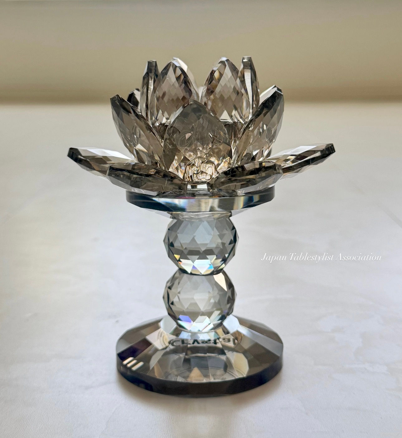 【クリスタル】キャンドルスタンド蓮（ブラック）