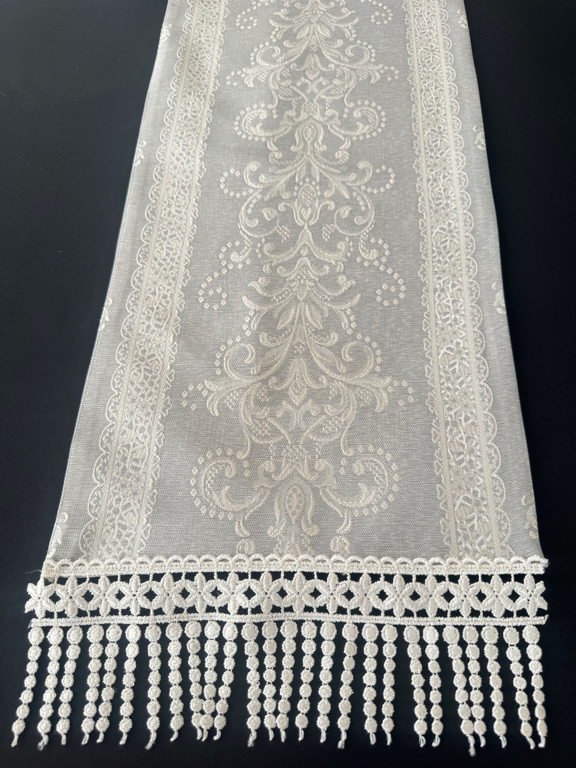 【レース付き】テーブルランナーグレー（27cm幅）