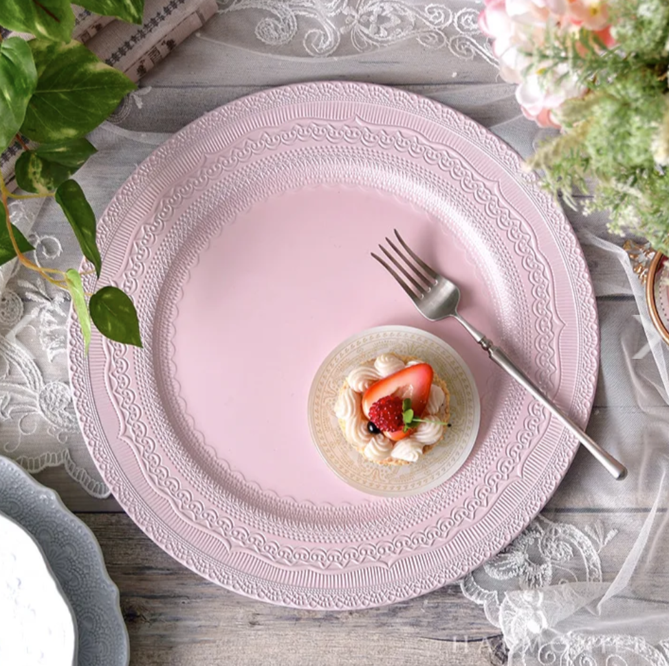 トリアノンプラスチックプレートピンク