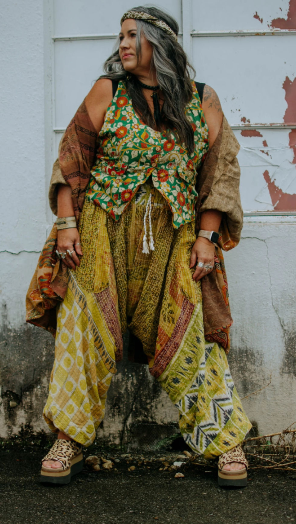 Thumbnail: Kantha Bae Everyday Harems