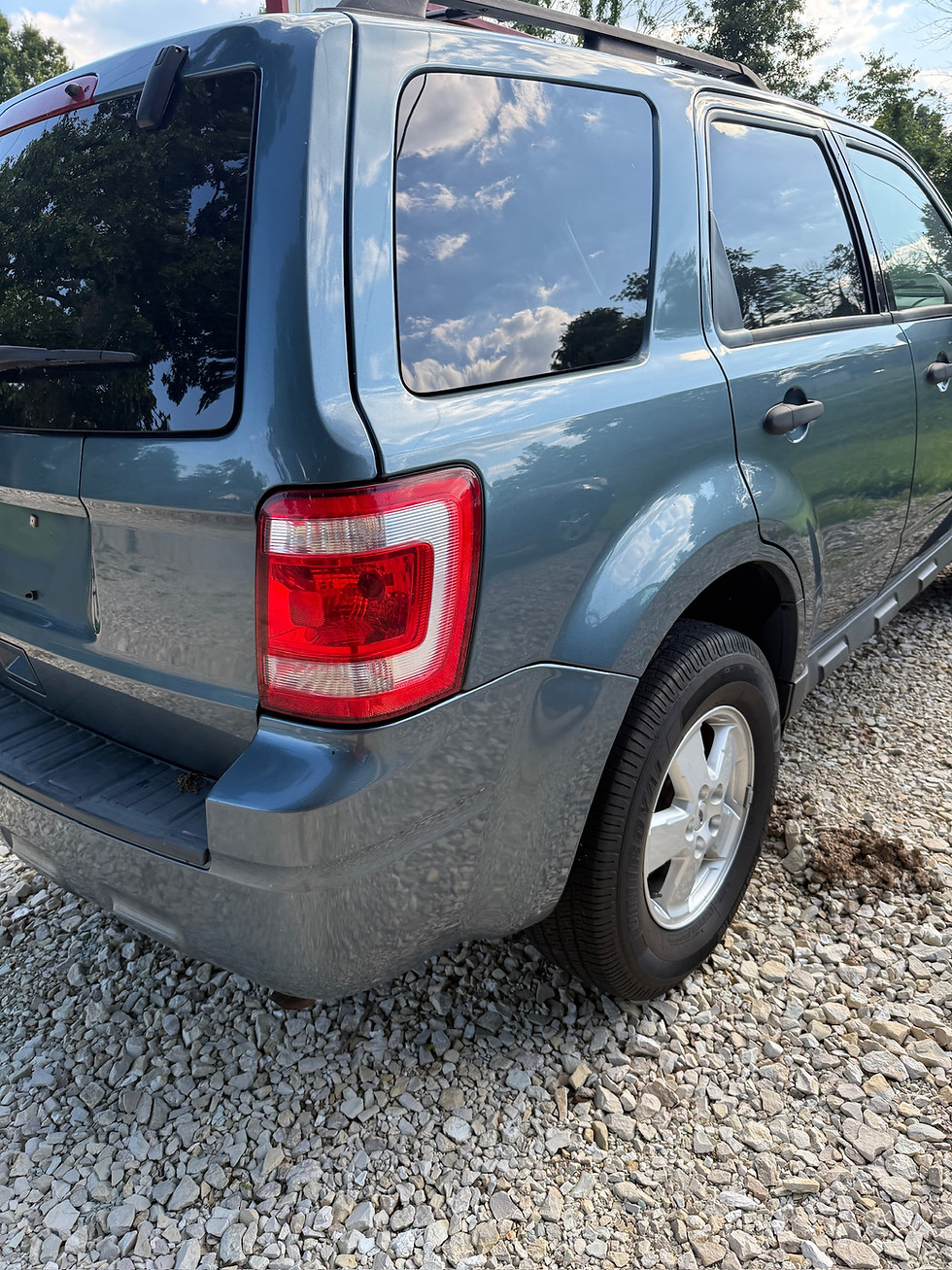 Thumbnail: 2011 Ford Escape