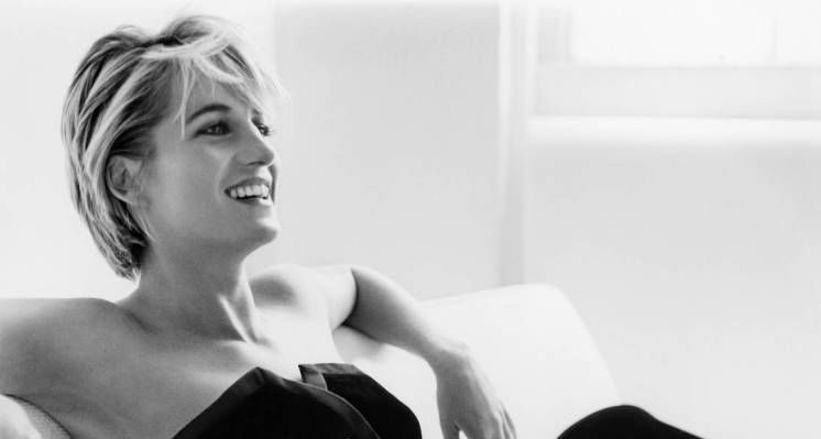 lady di no viste de chanel.
