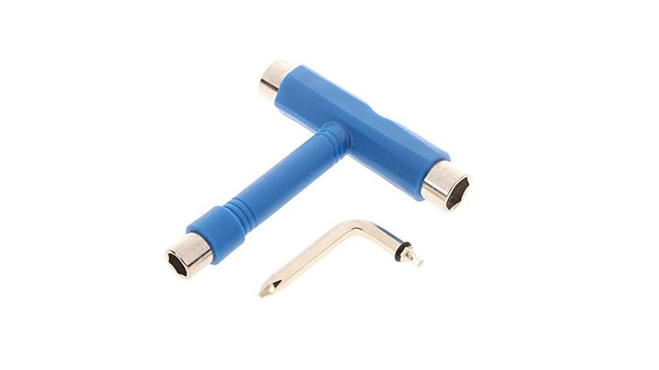 T-Tool Skateboard Wrench Blue ประเเจไขสเก็ตทีทูลสีฟ้า สเก็ตบอร์ด โรลเลอร์สเก็ต
