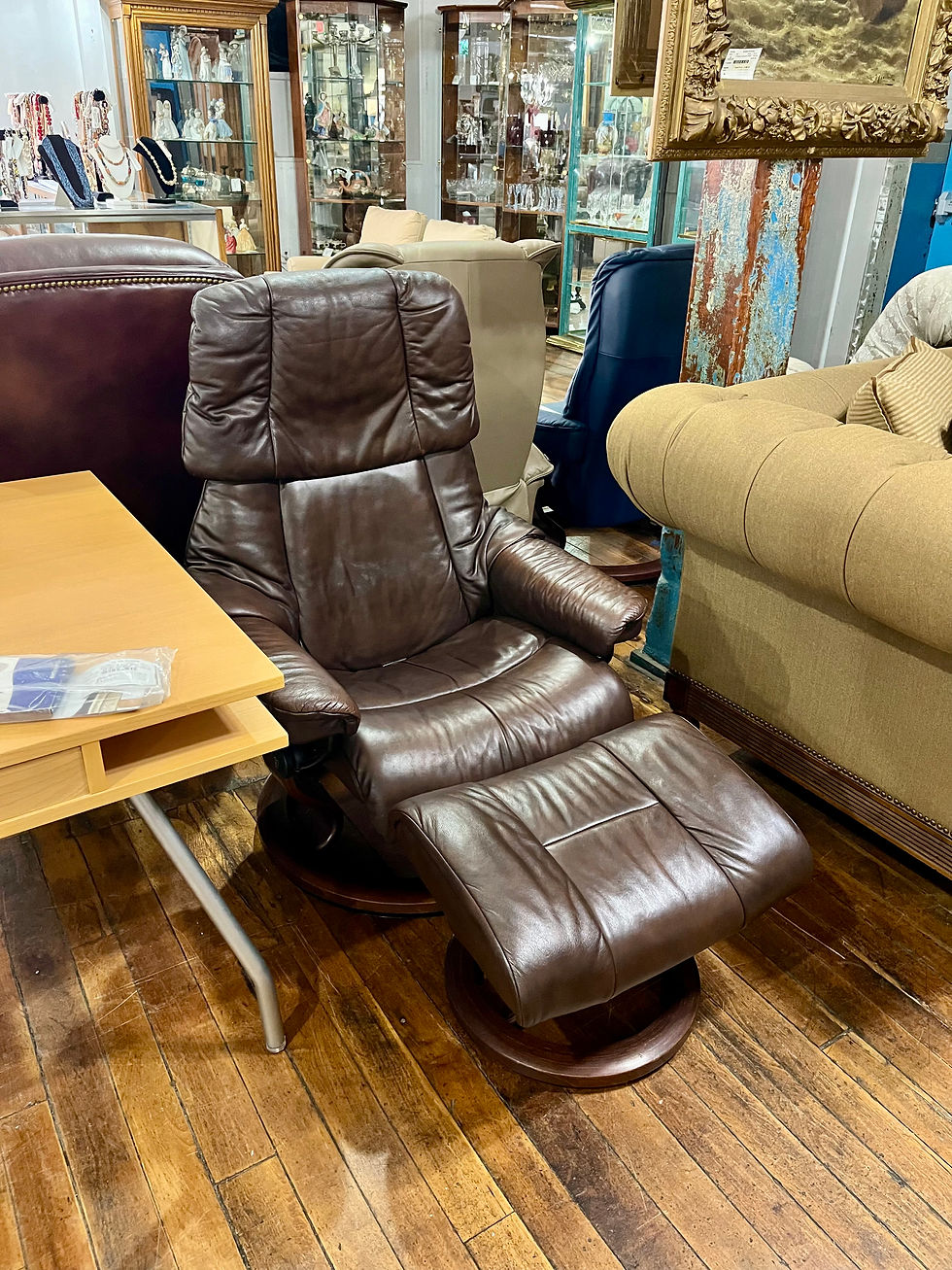 Thumbnail: Stressless Chair and Ottoman (Reno Model)