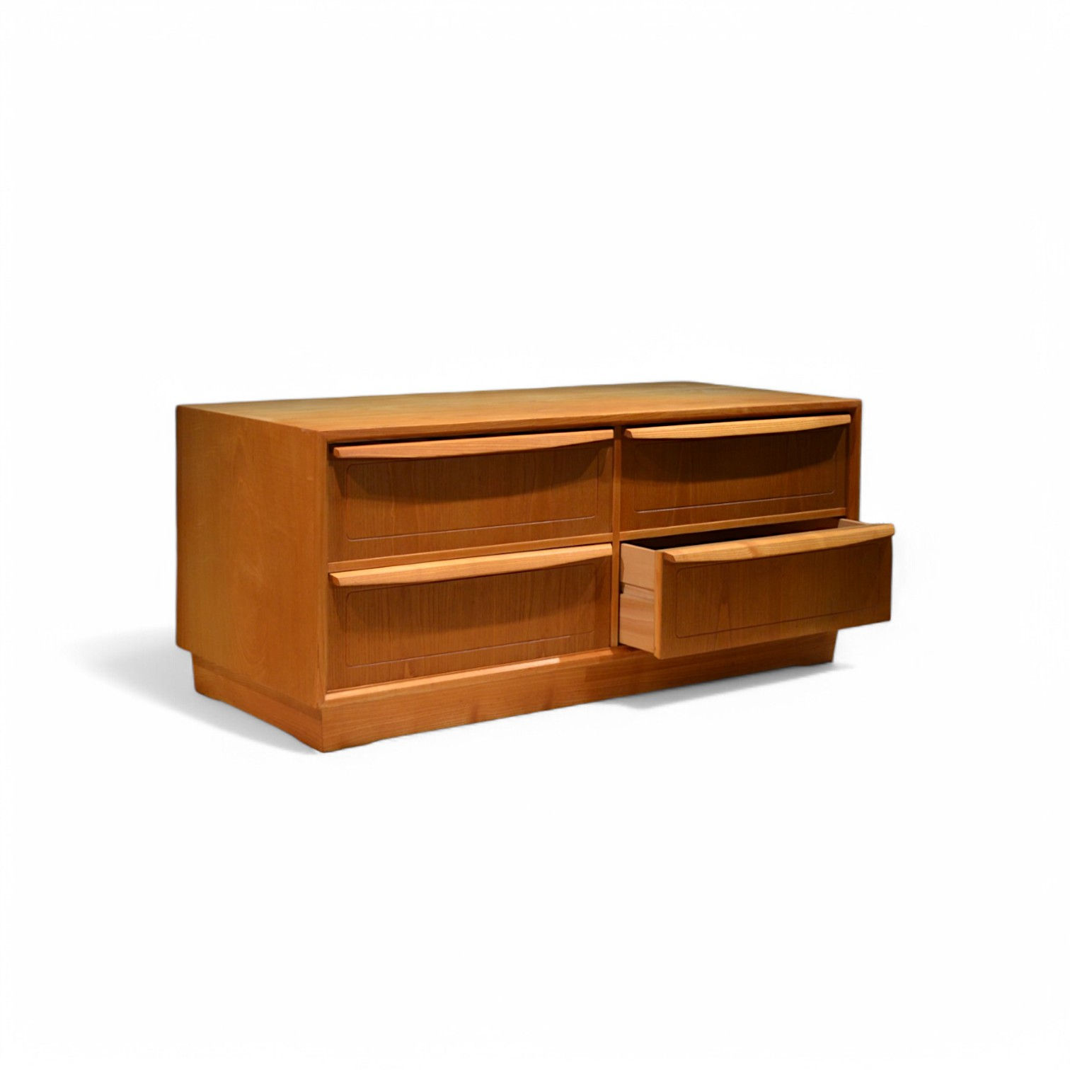 Lowboard en frêne, Suisse, 1960's