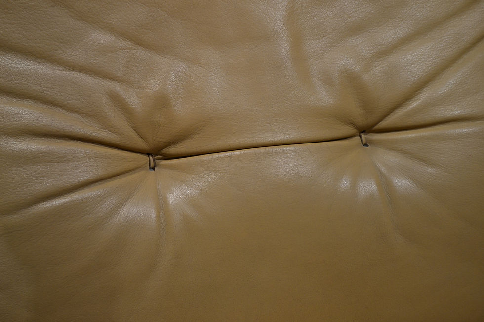 Miniature : Fauteuil et ottoman en noyer et cuir, Suisse, 1960's