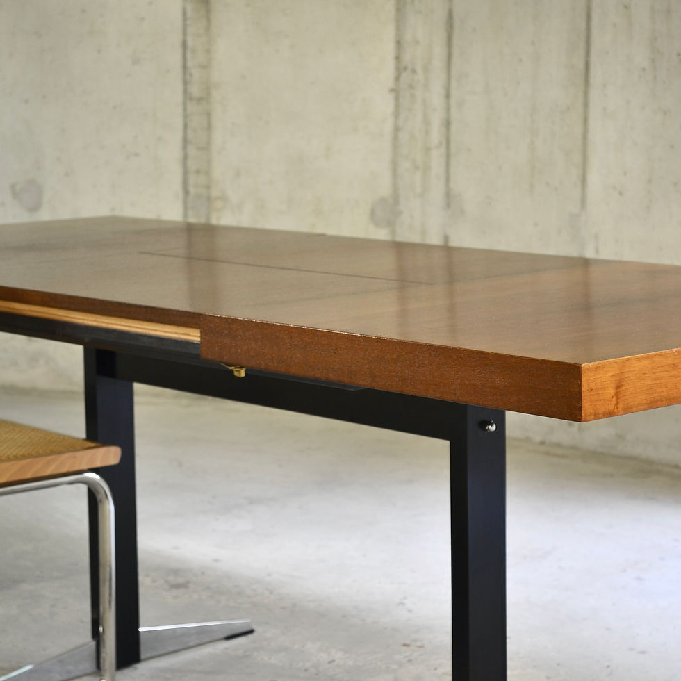 Miniature : Table extensible en noyer, Mobelfabrik Willisau AG, Suisse, 1960's