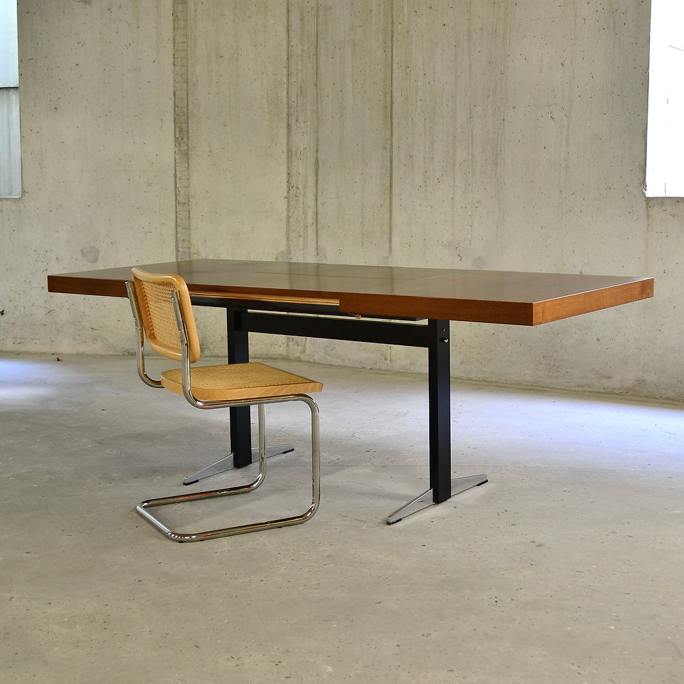 Miniature : Table extensible en noyer, Mobelfabrik Willisau AG, Suisse, 1960's