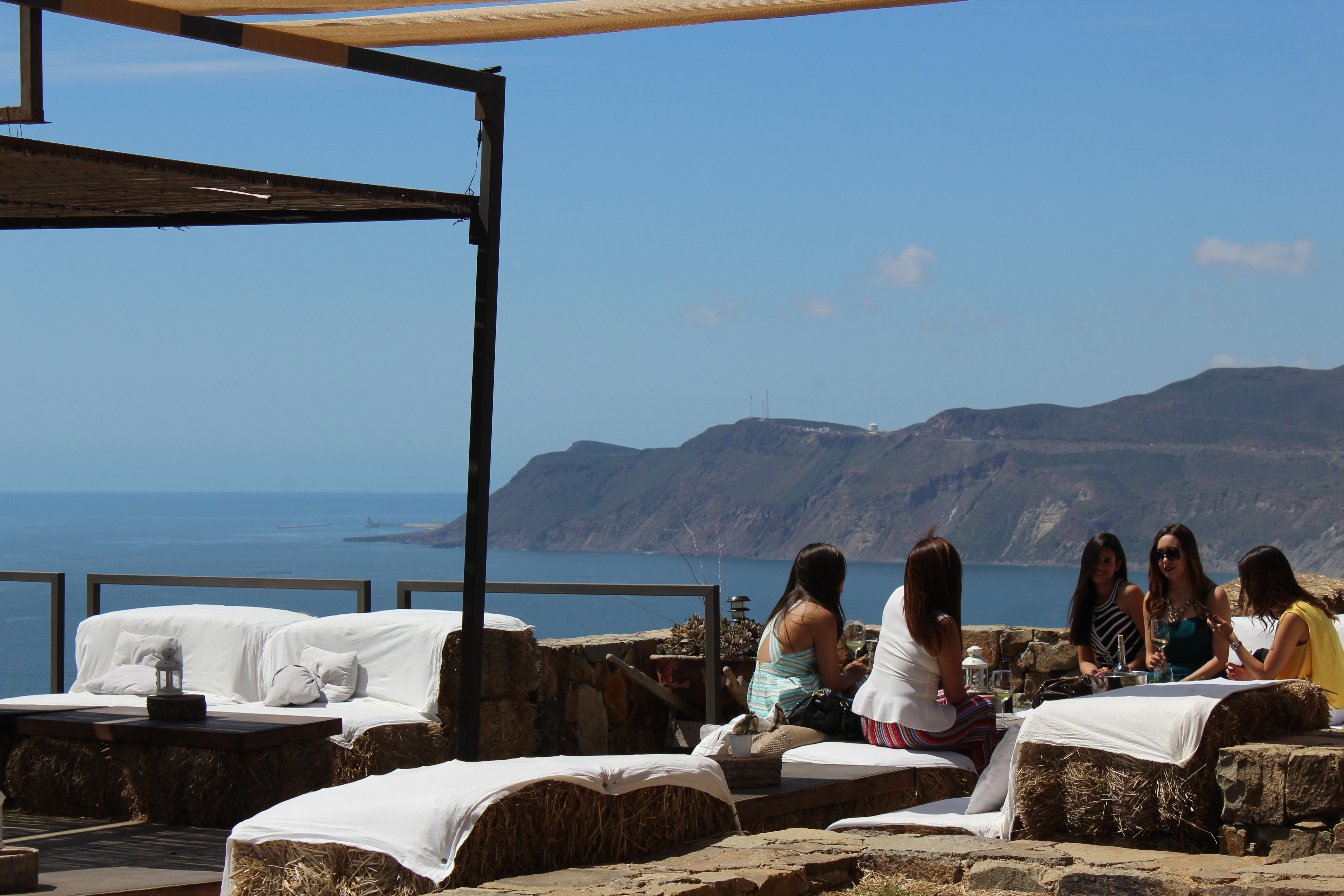 Ocean Cliff Bar