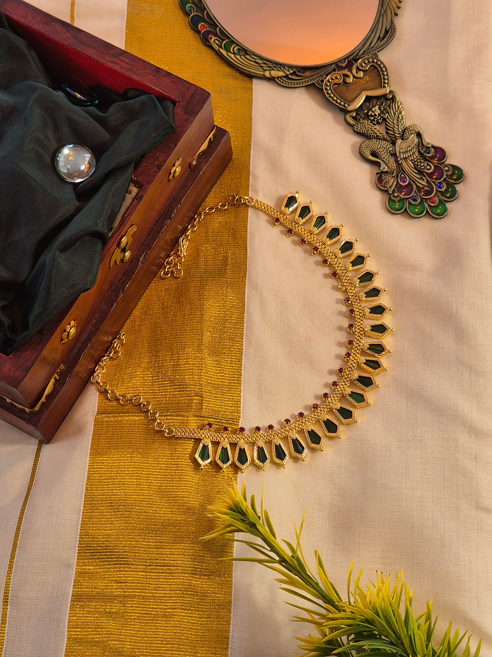 Thumbnail: Nagapadam necklace 