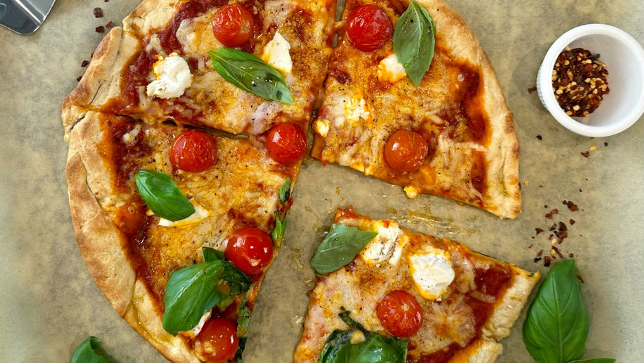 BEST VEGAN CHEESE PIZZA CAST-IRON STYLE