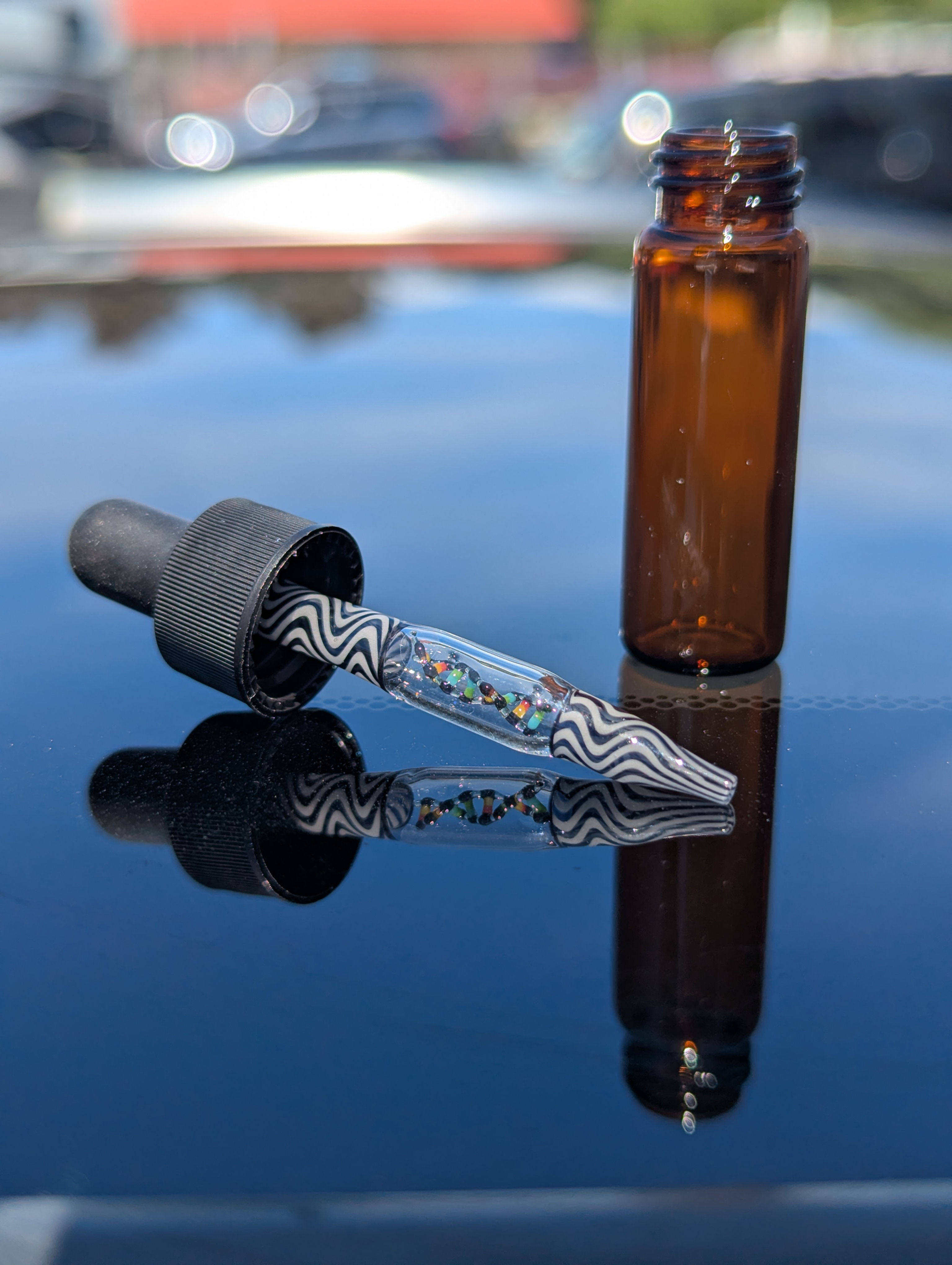  *Presale* Amber Bottle + Black/White DNA Dropper