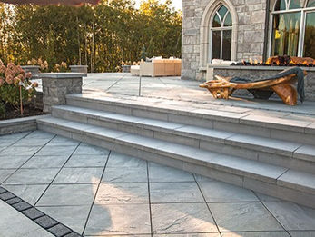 Peterborough Landscaping
Backyard Patio
Interlock Patio