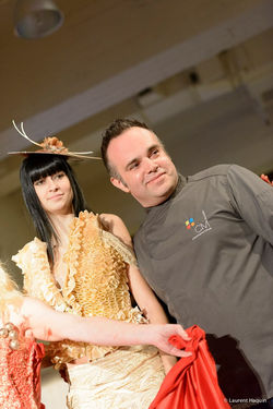 525666_348892655225732_1343755969_n