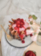 וופל פטל עם קצפת ורודה