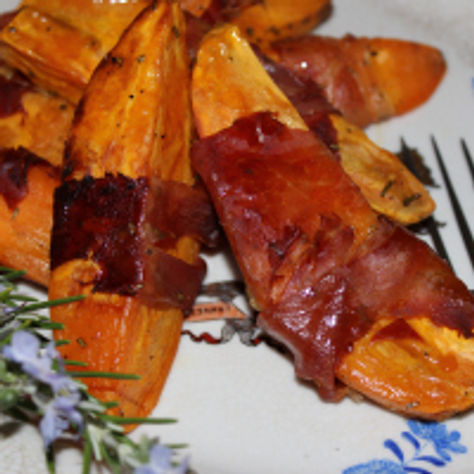 Sweet Potato Wedges with Rosemary and Procuitto