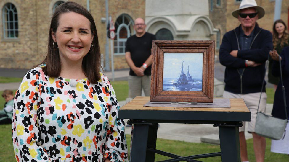 Theo Burrell dies: Antiques Roadshow Expert Passes Away at 39