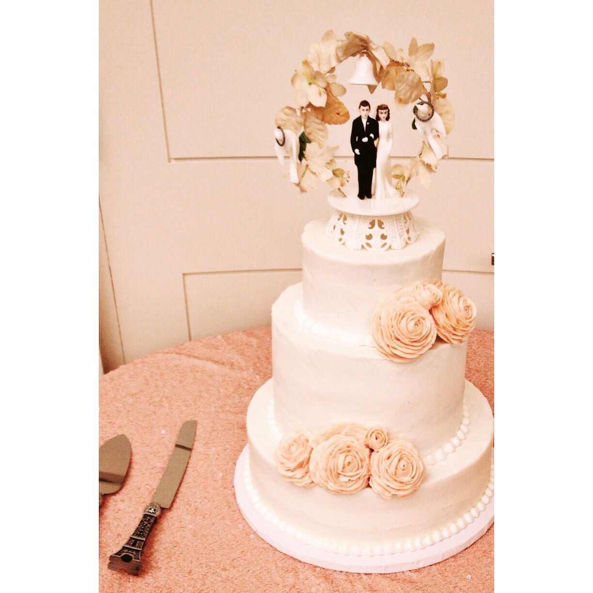 Happy Chicks Bakery Wedding Cakes Birthday Treats Lunch Cincinnati