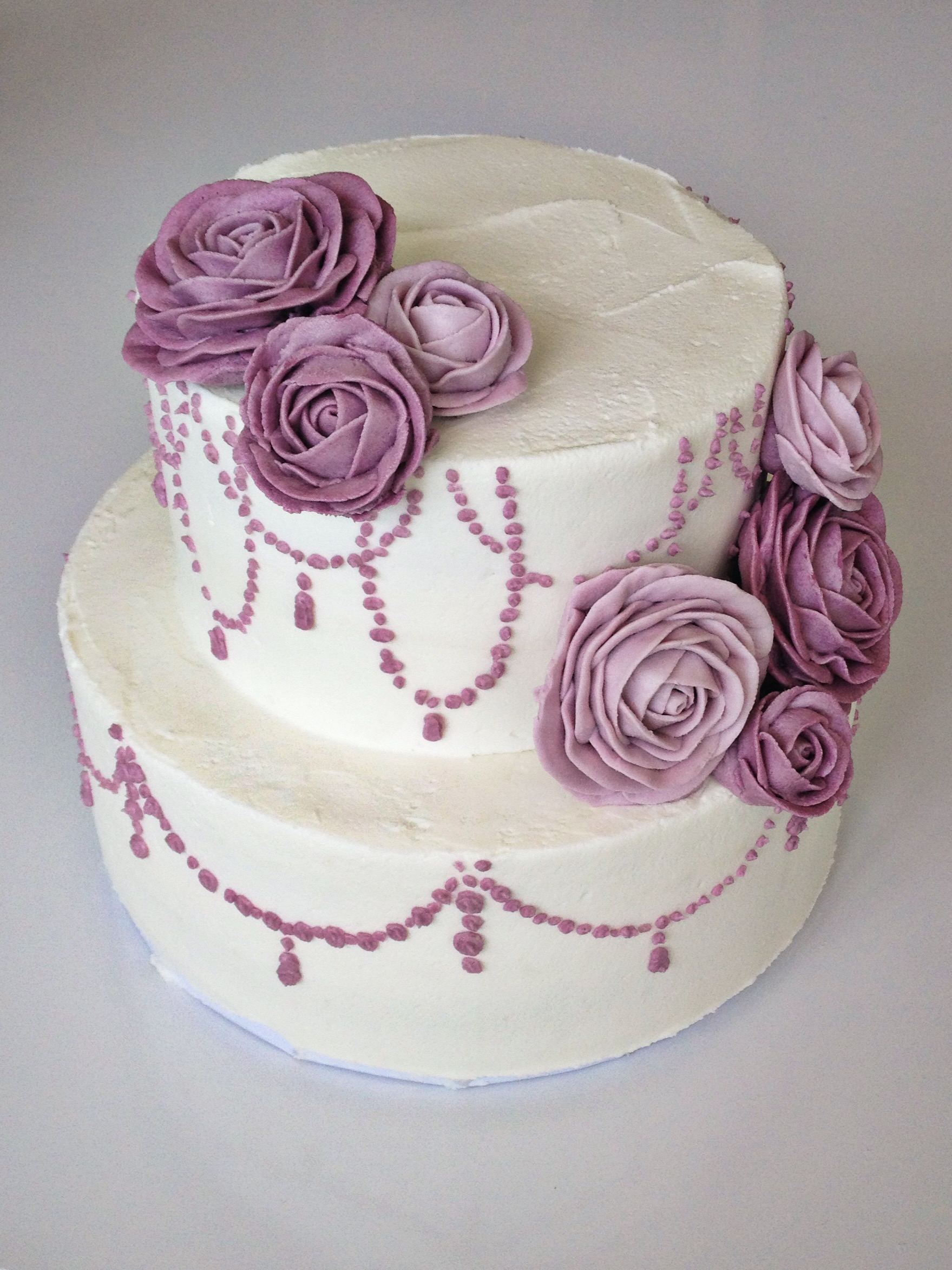 Your unique elegant Cincinnati Wedding Cake