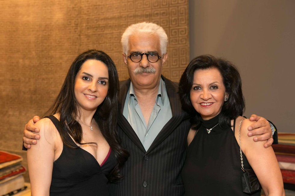 Marjan, Masoud e Nahid Shahrouzi