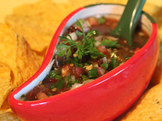 Recipe Central – Fresh Garden Salsa (no frills)