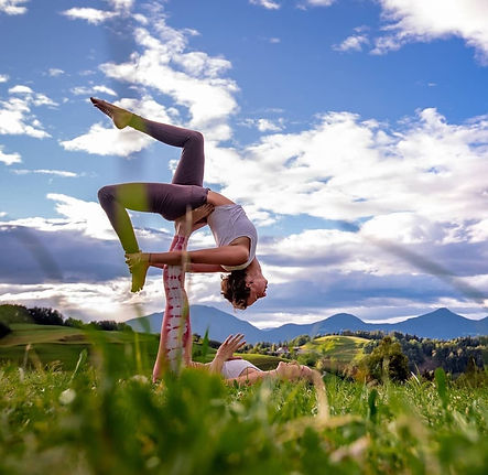 Acro Yoga Ali Foto.JPG