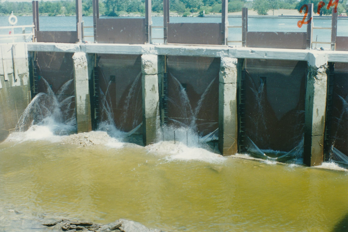 upstream coffer dam.jpg