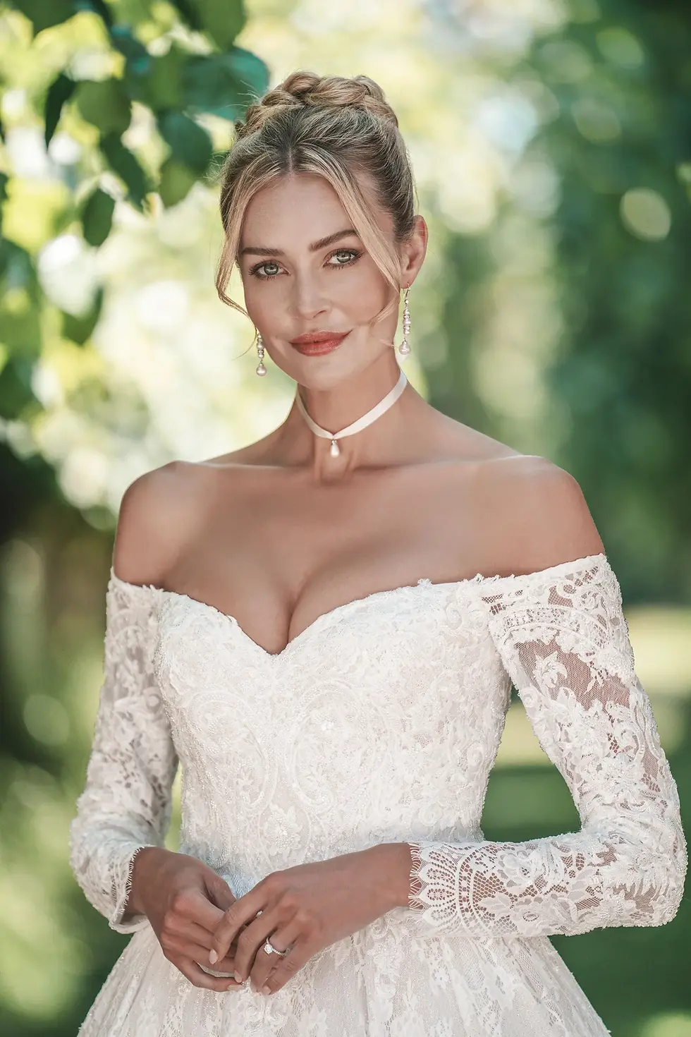 Thumbnail: Allure Bridgerton Wedding Dress Size 10