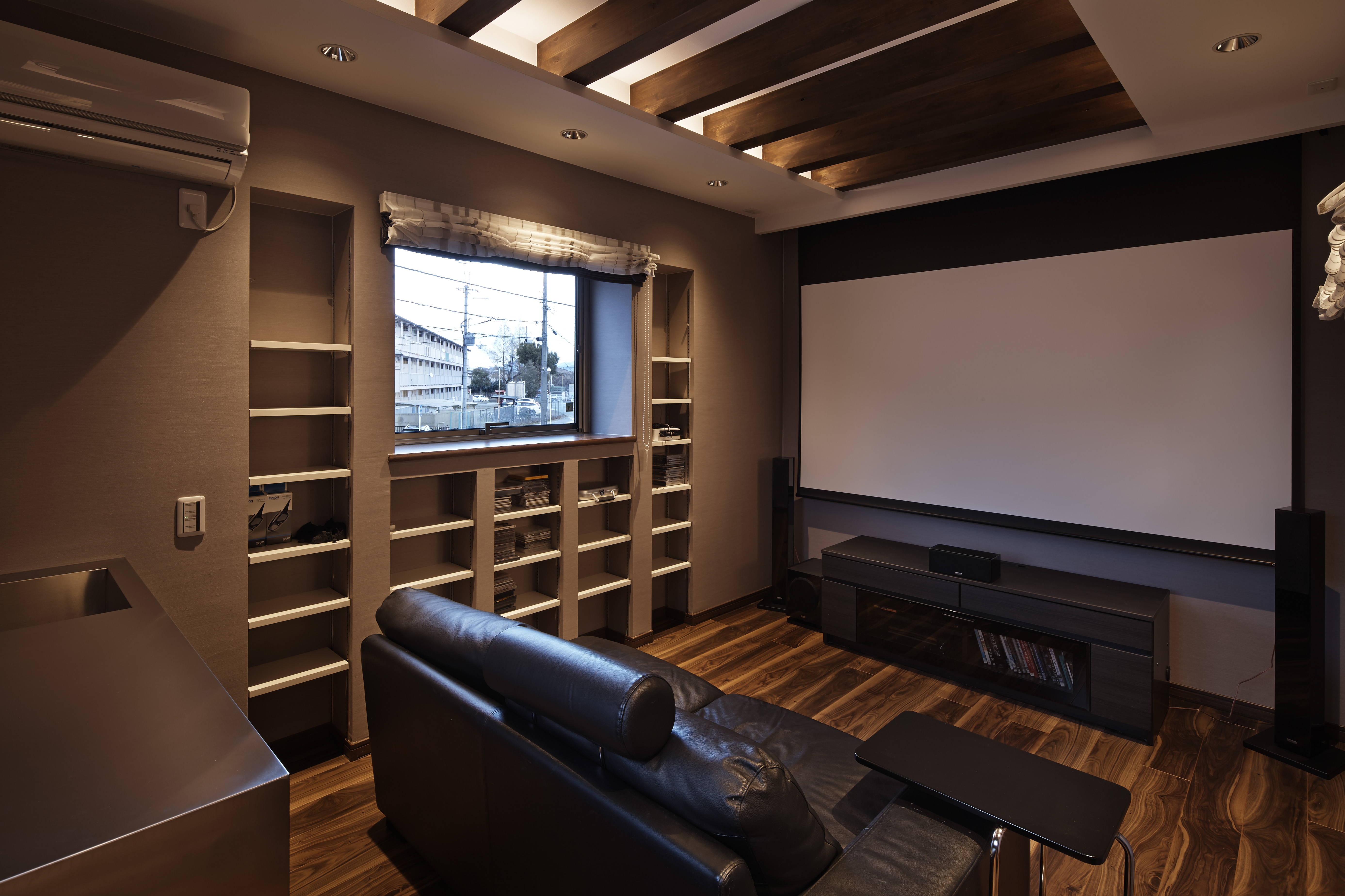 シアタールームのある家 Akishitaarchitect シアタールームのある家 Akishitaarchitect