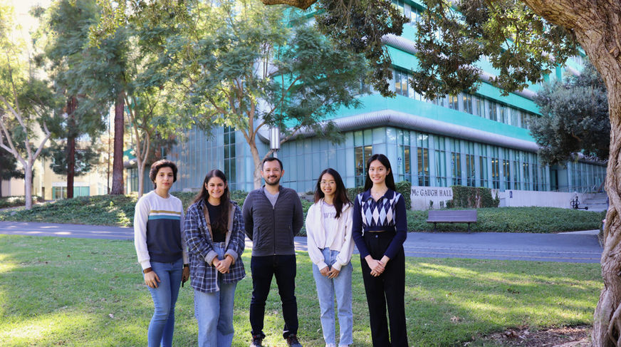 Lara-Gonzalez laboratory, 2022