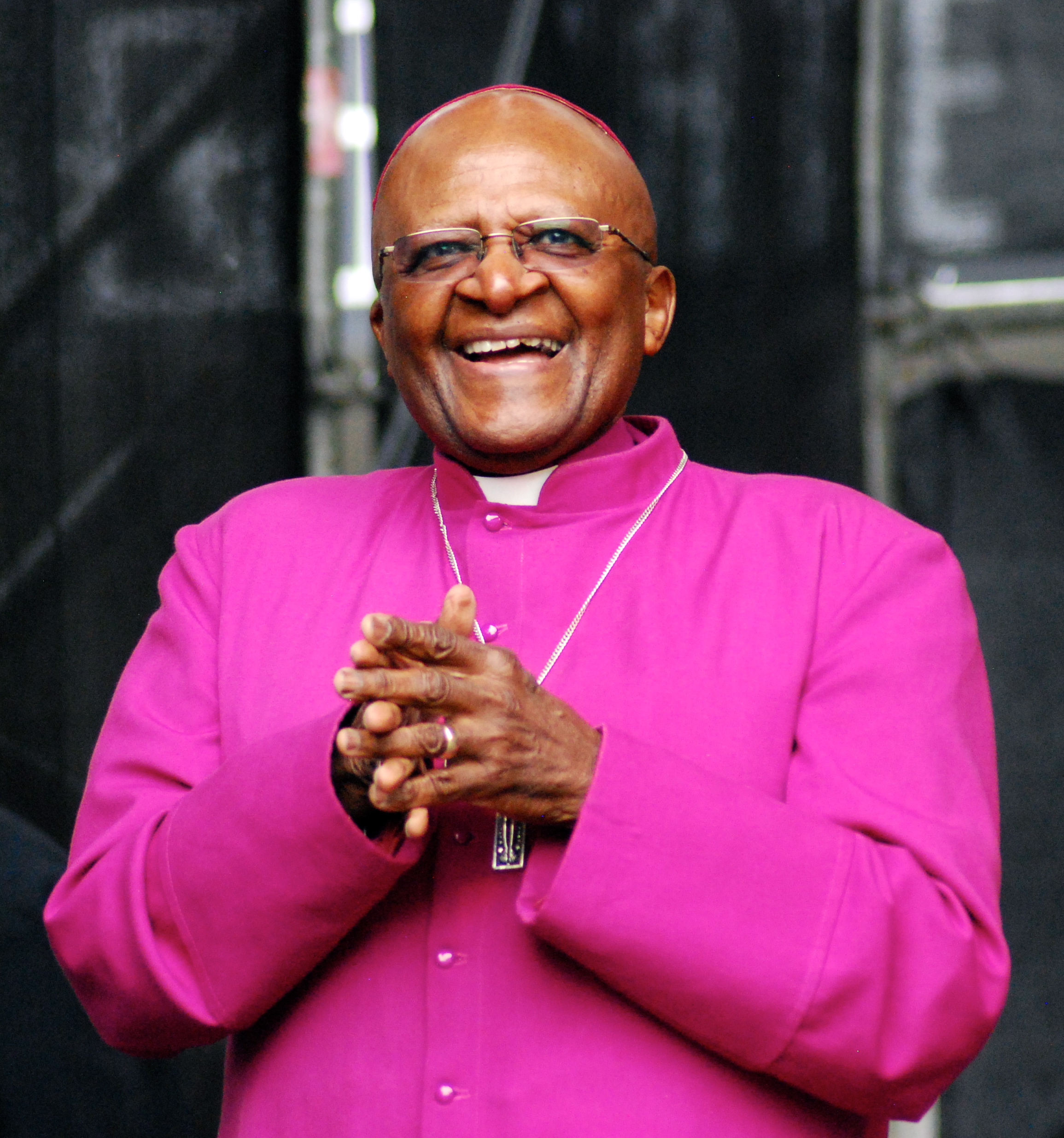DESMOND TUTU.jpg