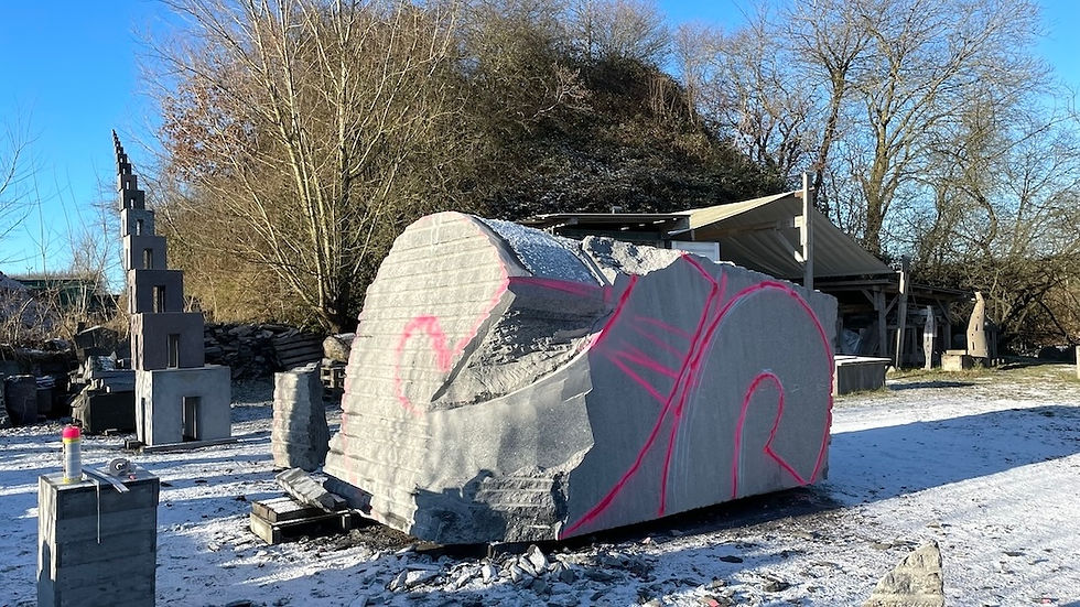 A new workday just before Christmas — it's cold, but the sun is shining.