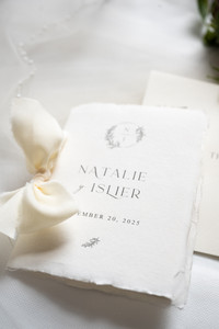 custom vow books for bride and groom wedding day