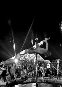 Mel'Aerial Pole dance à Saint-Amand-Montrond (Cher - 18)