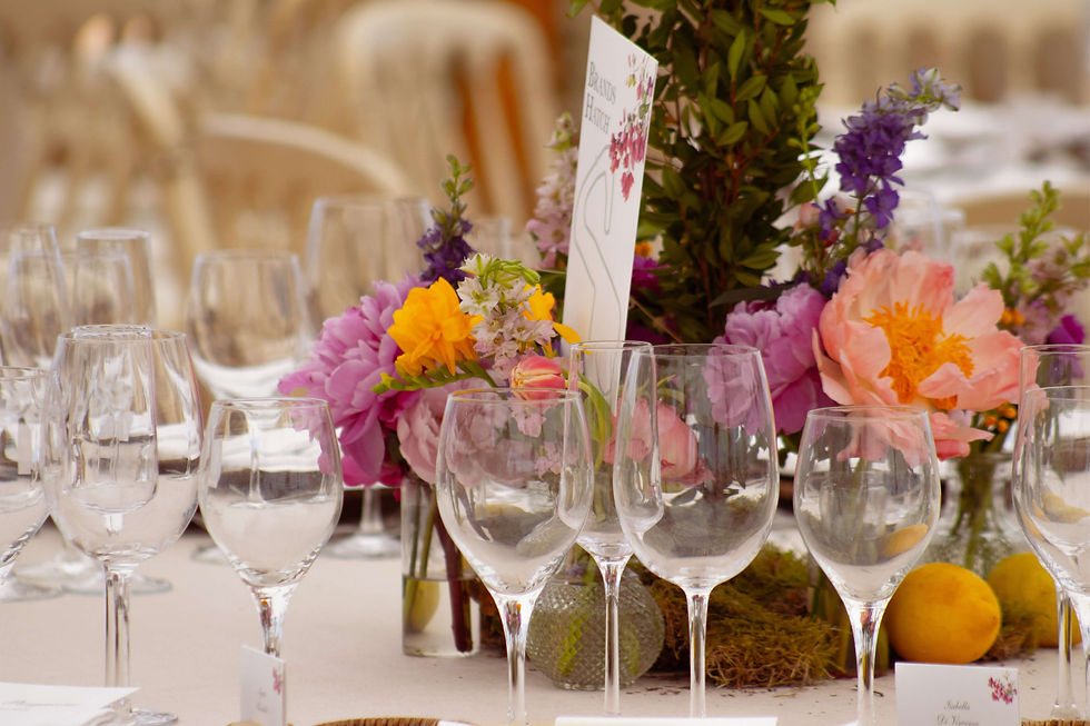 decoración mesa hecha por una wedding planner en valencia.jpg