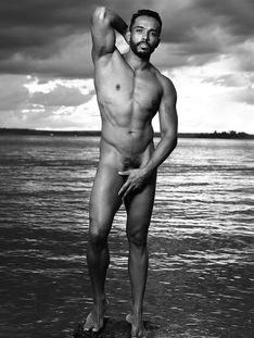 Exclusive: Erik Vinicius by Hay Torres