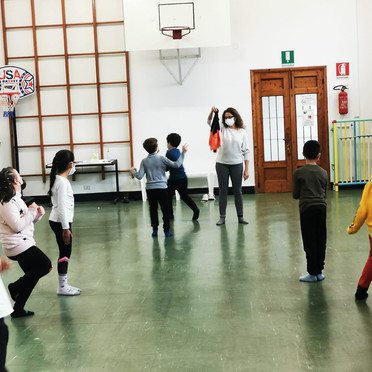 Classe 3 primaria IC.Cicagna (GE) Antonella Padula_Giochi di Novembre (4).jpg