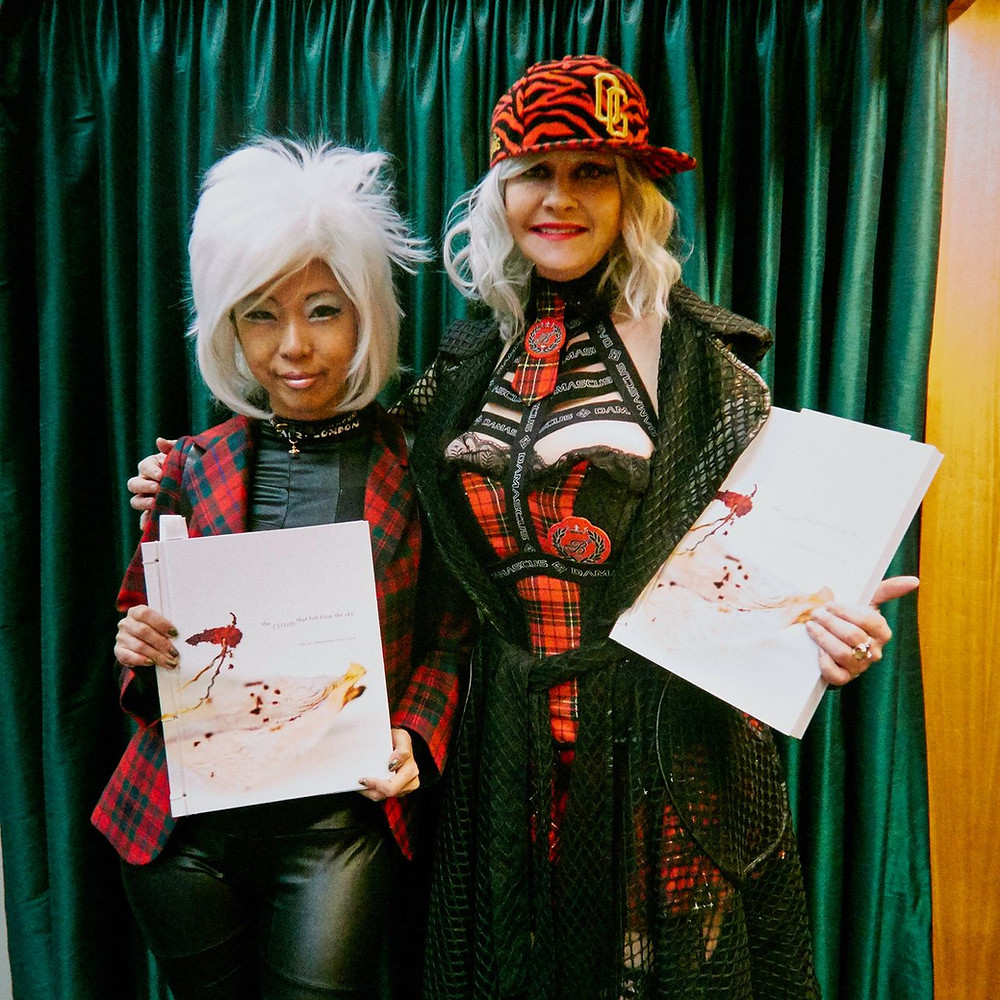 Judy Choi Las Vegas Tigrefou Phoenix Brown Writer Denver Francis George Photographer Book Signing at Vromans in Pasadena California Cat Kay