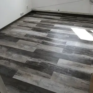 dunkelgrauer Vinylboden