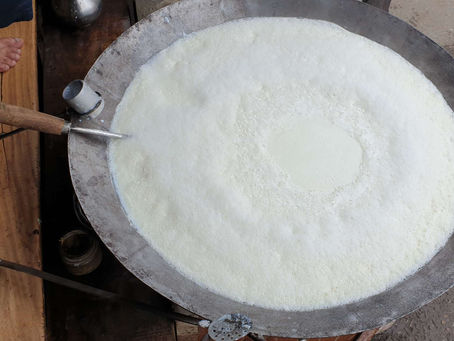 चन्दौसी का कडाई वाला गर्मा-गर्म दूध