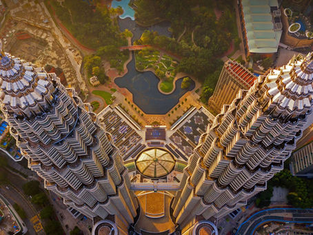 الحياة في ماليزيا: استكشاف الثقافة، الاقتصاد، والفرص للأجانب