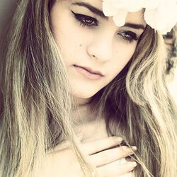 • Projeto do Editorial da Fabielle