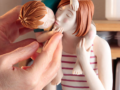 אירמה גרונהולץ - מאיירת את החיים בפלסטלינה