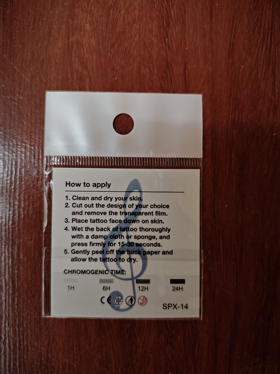 थंबनेल: Minimalist Tattoo (SPX)